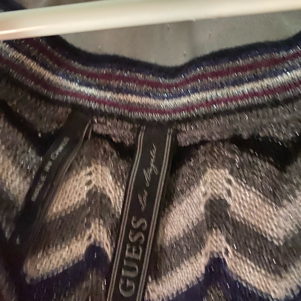 Guess Medium size cute dress - Picture 3 of 3